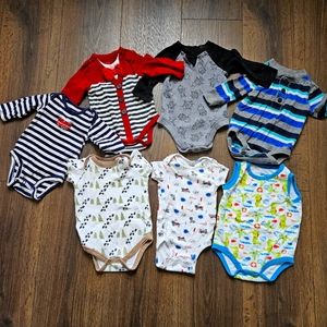 Bundle of baby boy onesies, short and long sleeve 3-6m baby onesies